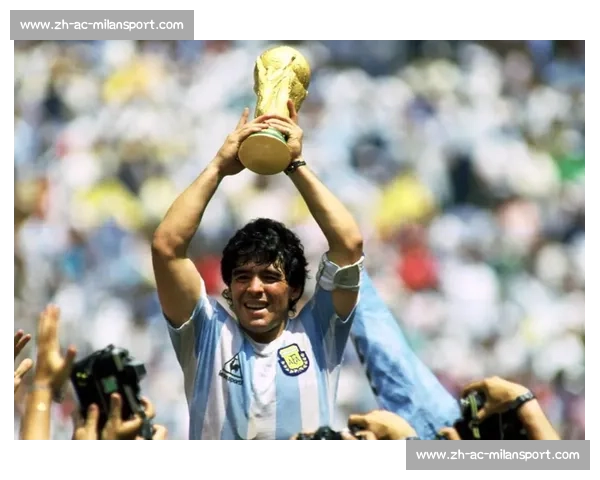 贝蒂斯与曼联洽谈安东尼转会，提出共有所有权方案或成障碍