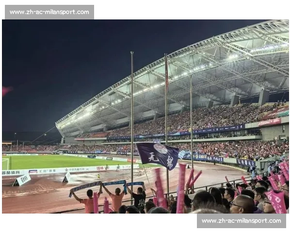 苏超现象:当纯粹足球点燃全民狂欢 苏超现象:当纯粹足球点燃全民狂欢