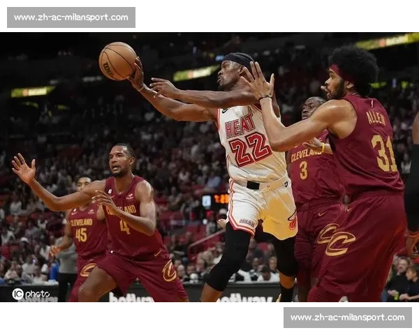 热火两年 2400 万锁死米切尔！季后赛高效铁闸助巴特勒冲冠